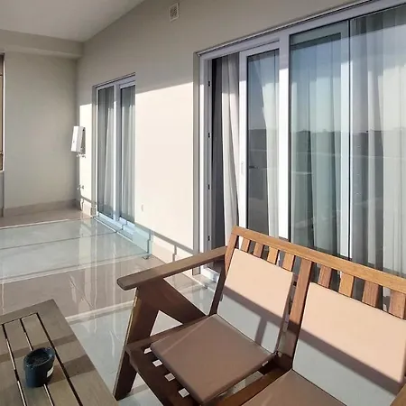 Yekta Trade Center Apartment *