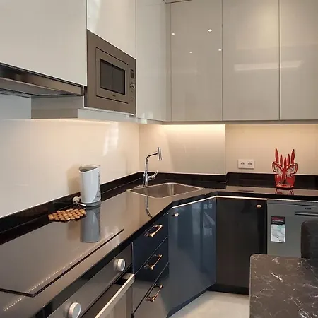 Yekta Trade Center Apartment *