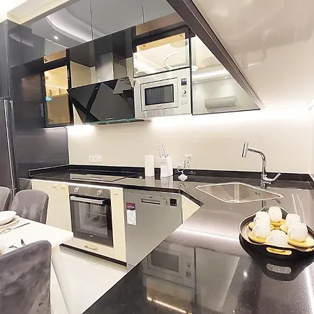 Yekta Trade Center Apartment *